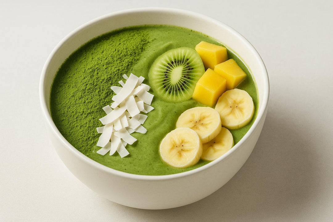 Zielona Moc: Matcha Coconut Smoothie Bowl
