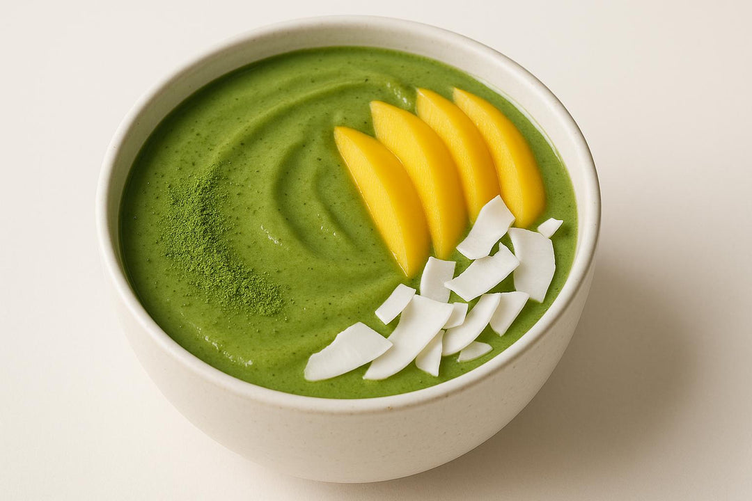 Tropikalna Miseczka Matcha Smoothie