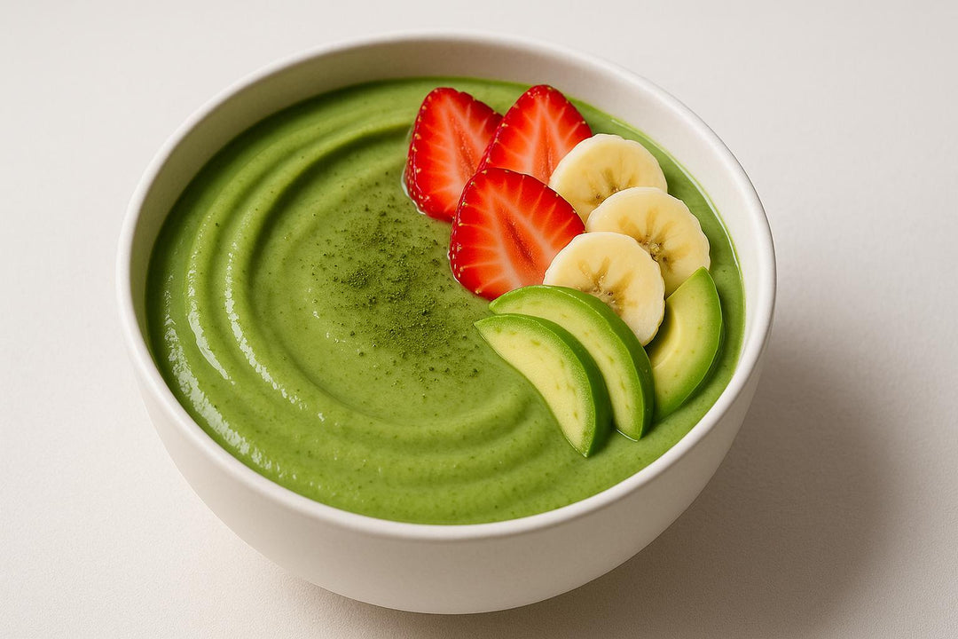 Smoothie Bowl z Matchą i Awokado