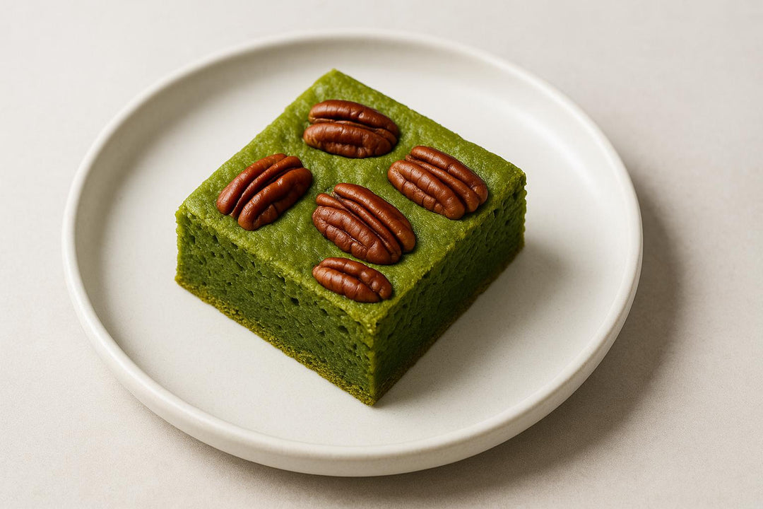 Matcha Brownie z Orzechami Pekan
