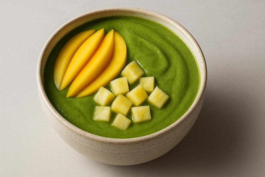 Tropikalne Matcha Smoothie Bowl