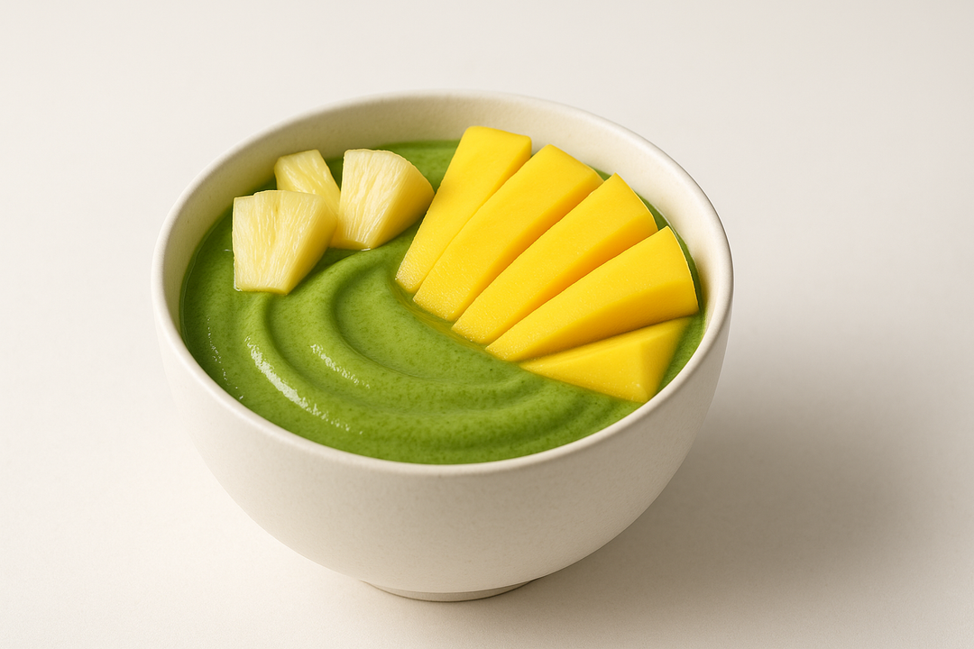 Tropikalny Matcha Smoothie Bowl
